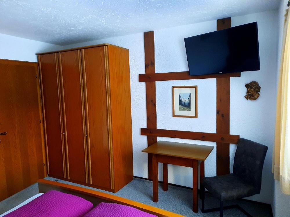 Haus Renate Apartment Lermoos Bagian luar foto
