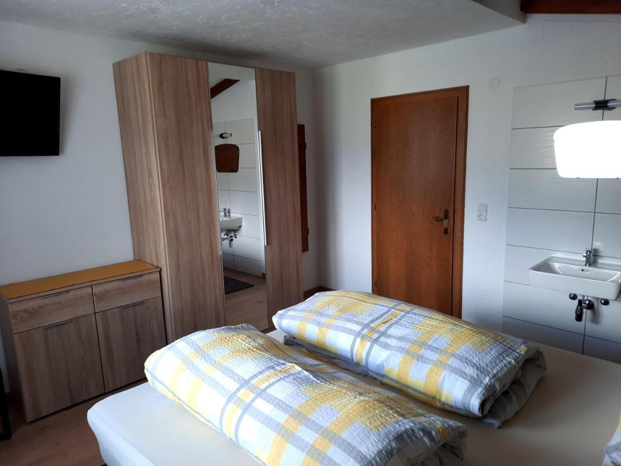 Haus Renate Apartment Lermoos Bagian luar foto